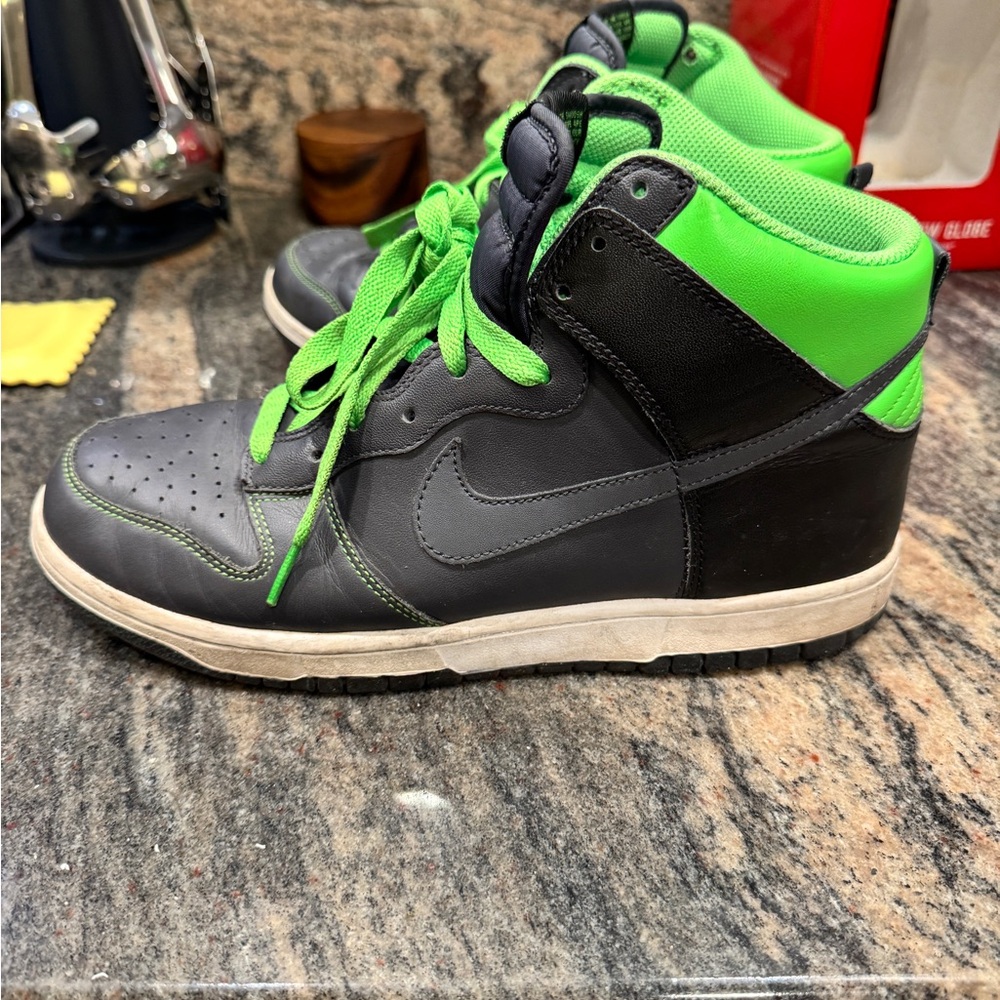 VTG Nike Dunk High Anthracite 317982-031 Basketball Shoes Men's 10 Green 2008